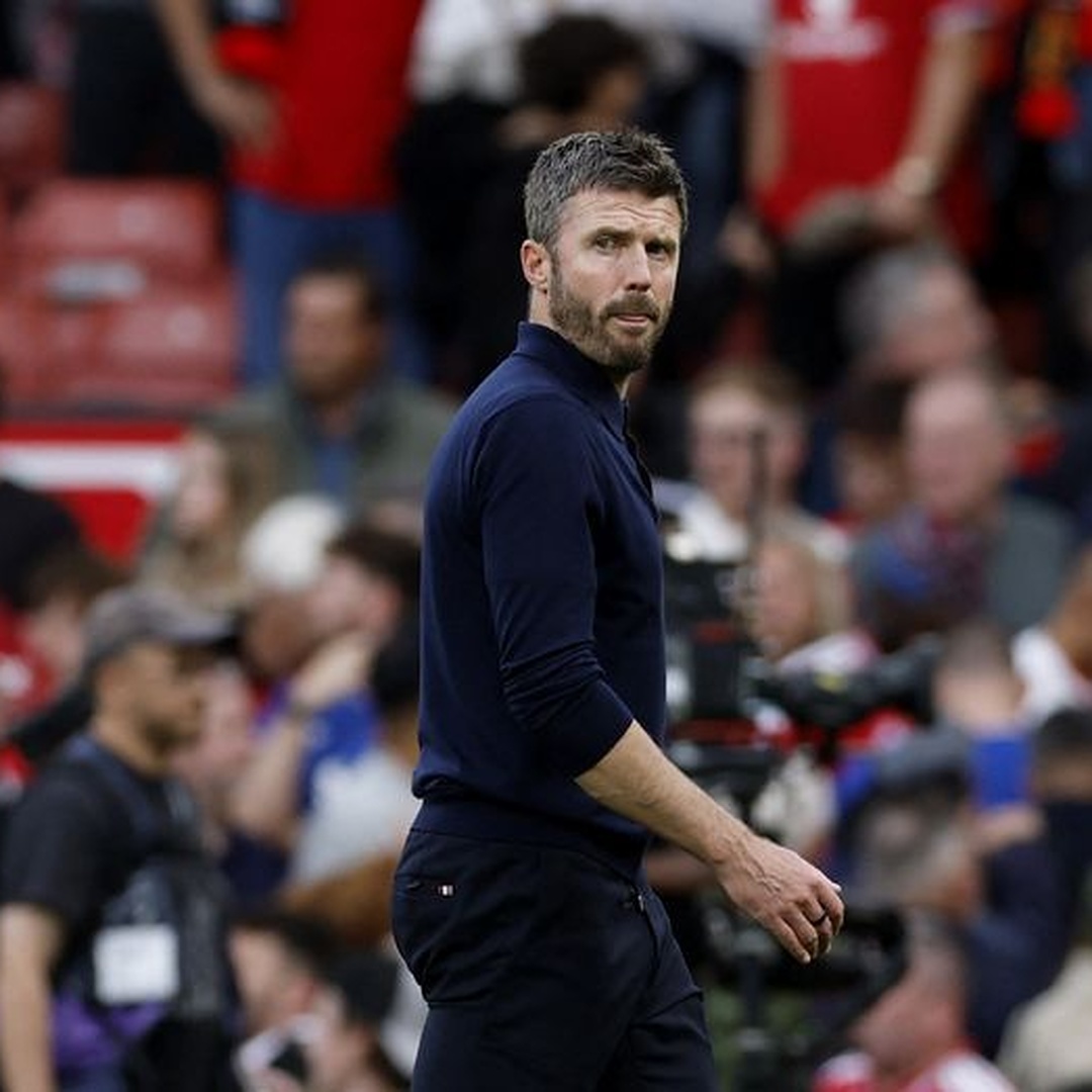 WILL MANCHESTER UNITED SACK MICHAEL CARRICK BEFORE CHRISTMAS?